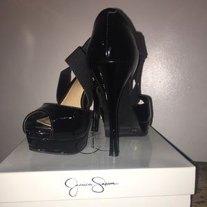 Jessica Simpson Pumps